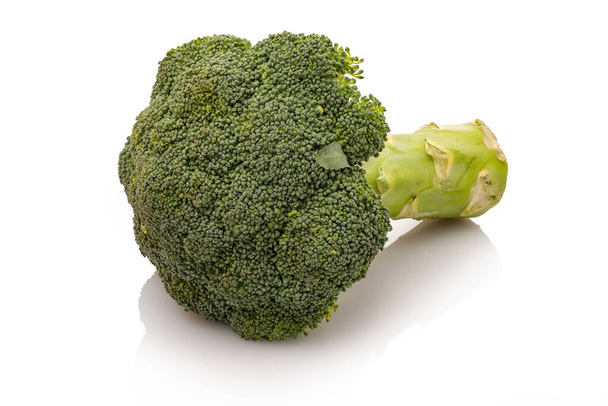 broccoli isolated on white background - Foto, imagen