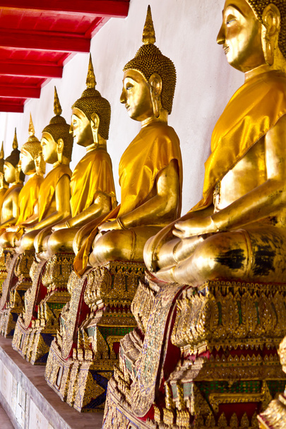 Zlatá, sedící sochy Buddhy - Fotografie, Obrázek