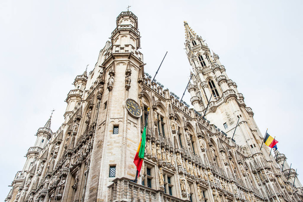 BRUSSELS, BELGIUM - MARCH, 2018: Brussels town hall building located on the famous Grand Place in Brussels - Foto, Bild