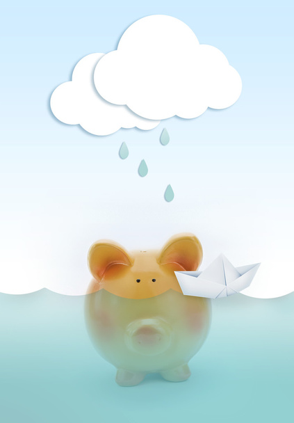 Piggy pankki hukkuu veteen, paperi pilvi satoi yläpuolella ja vene
 - Valokuva, kuva