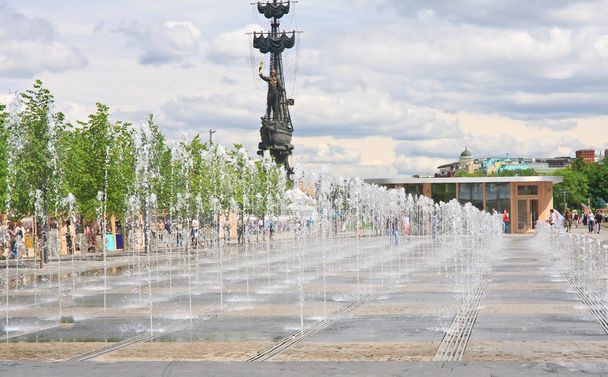 Mosca, fontane, parco Muzeon
 - Foto, immagini