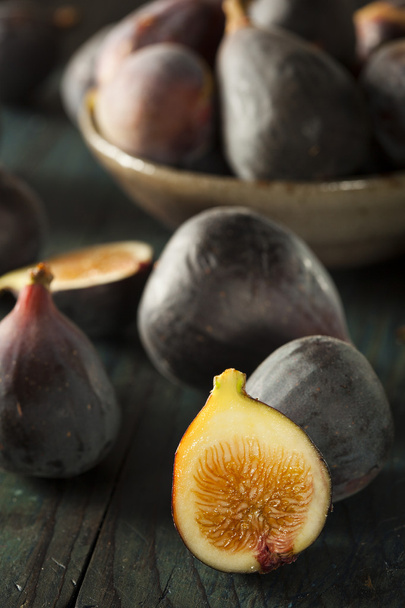 Raw Purple Organic Figs - Zdjęcie, obraz