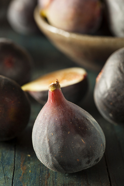 Raw Purple Organic Figs - Foto, Bild