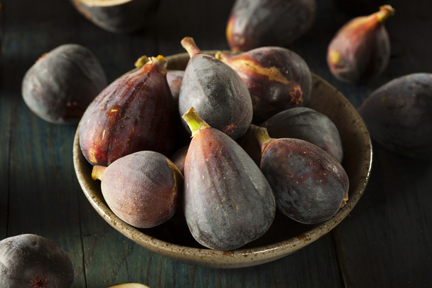 Raw Purple Organic Figs - Foto, Bild