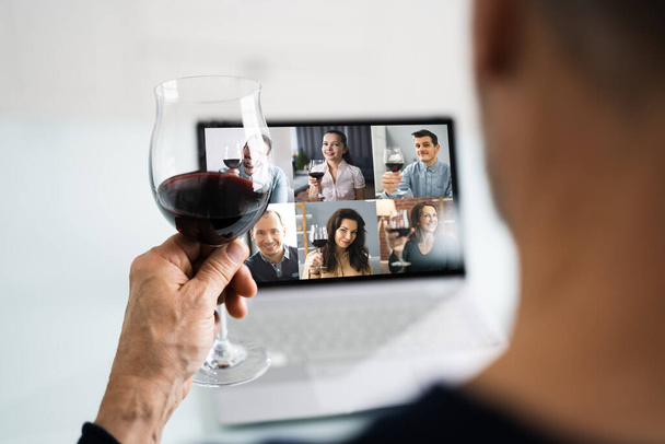 Virtual Wine Tasting Party Event Online Using Laptop - Foto, Bild