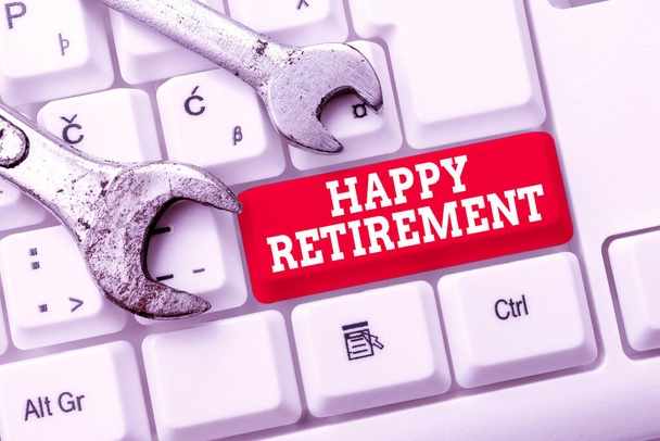 Konzeptionelle Darstellung Happy Retirement. Konzeptfoto mit einem verlässlichen monatlichen Rentencheck Leben im Job Abstract Präsentation ethischer Hacker, Eingabe kreativer Notizen und Ideen - Foto, Bild