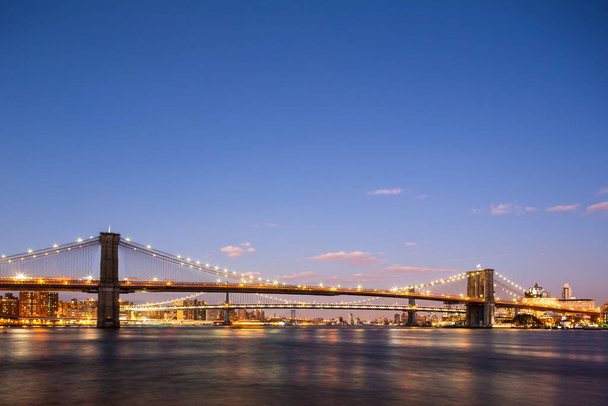 New York City NYC Manhattan Downtown with Brooklyn Bridge - Fotografie, Obrázek