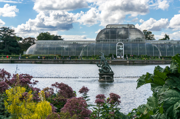 The Palm House at Kew Gardens - Фото, изображение
