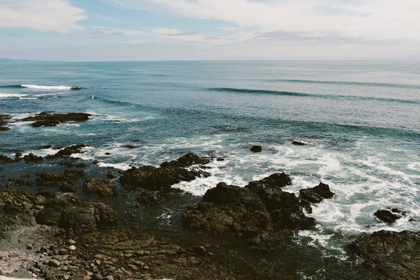 The coast of the Pacific Ocean in Baja California, Mexico - Foto, imagen