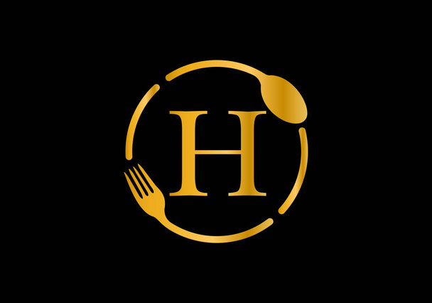 Alfabeto inicial do monograma H da cor dourada com um garfo, colher. Logotipo vetorial moderno para café, restaurante, negócio de culinária e identidade da empresa - Vetor, Imagem