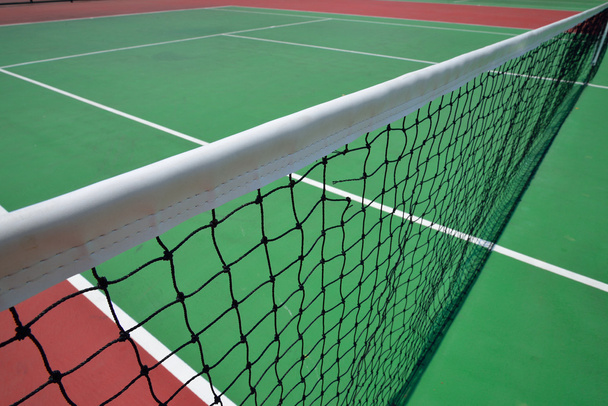 court de tennis rouge et vert
 - Photo, image