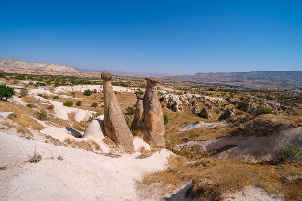 Three sisters (Uc Guzeller) rock in Cappadocia valley, Turkey - Foto, Imagen