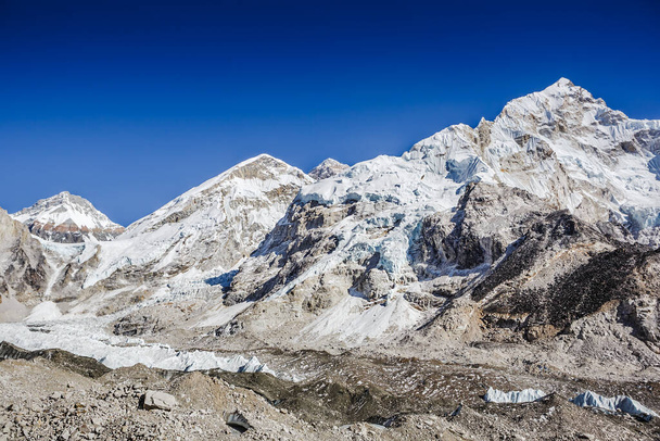Mount Everest and Nuptse view in Sagarmatha National Park in the Nepal Himalaya - Fotografie, Obrázek