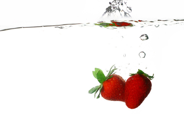 Strawberry splash - Fotoğraf, Görsel