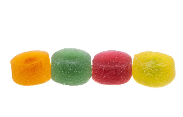 Фруктовые конфеты желе изолированы на белом фоне
  - Фото, изображение
