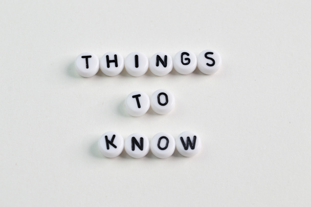 Alphabet beads with text THINGS TO KNOW - Valokuva, kuva