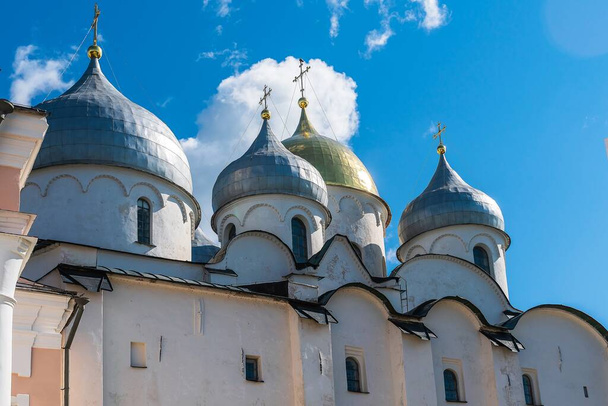 Russia, Novgorod, August 2021. Domes and walls of St. Sophia Cathedral. - Fotografie, Obrázek