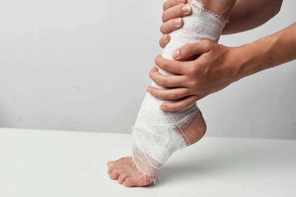 bandaged leg health problems injury medicine - Foto, Imagem