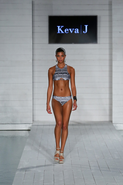 Model walks at Keva J. collection at SoHo Beach House - Φωτογραφία, εικόνα
