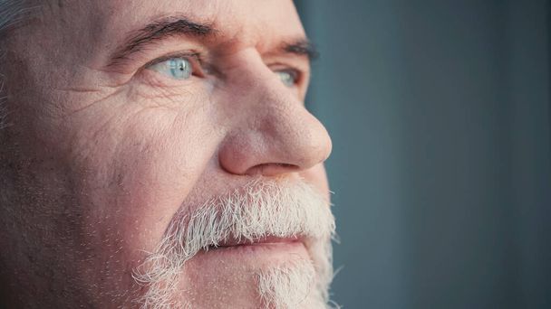 close up of senior man with blue eyes  - Foto, Imagen