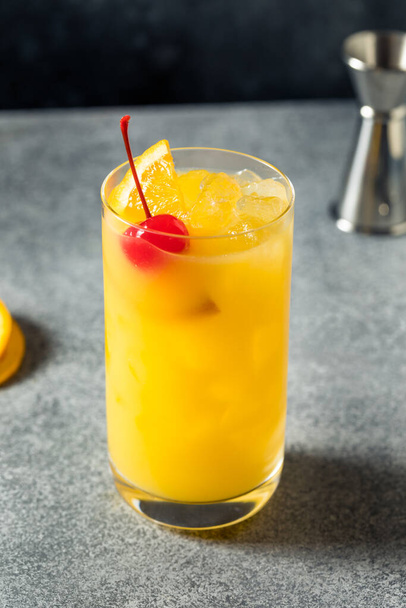 Boozy Refreshing Vodka Harvey Wallbanger Cocktail with Orange Juice - Fotografie, Obrázek