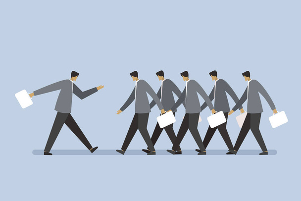 Un dirigeant d'entreprise marchant dans la direction opposée d'un groupe. Concept pour penser et agir différemment - Vecteur, image