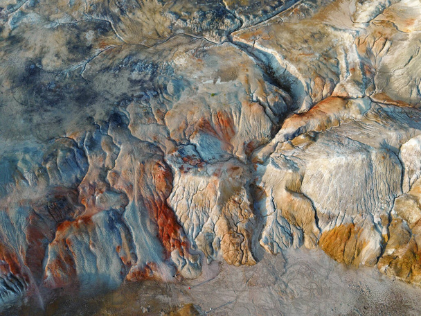 montanhas feitas de pedreira refractária clay.uralsky mars. fotografia aérea - Foto, Imagem
