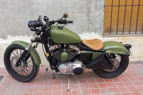 motocykl vlastní vytvořené kousek po kousku v domě - Fotografie, Obrázek