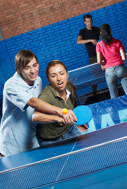 retrato de um jovem casal jogando tênis - Foto, Imagem