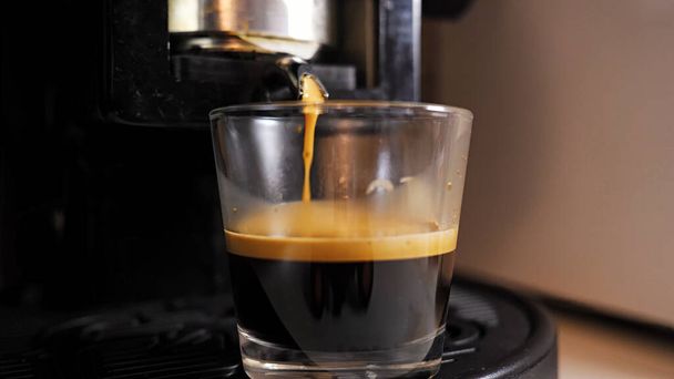 coffee machine with a cup of espresso - Фото, зображення