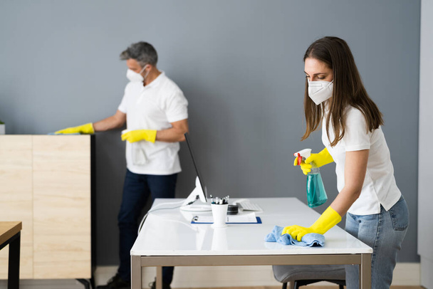 Cleaning Service Janitor Cleaner With Mop In Face Mask - Foto, Imagem