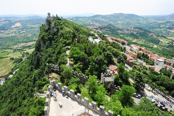 La Cesta sin cuartel en Borgo Maggiore, San Marino
 - Foto, Imagen