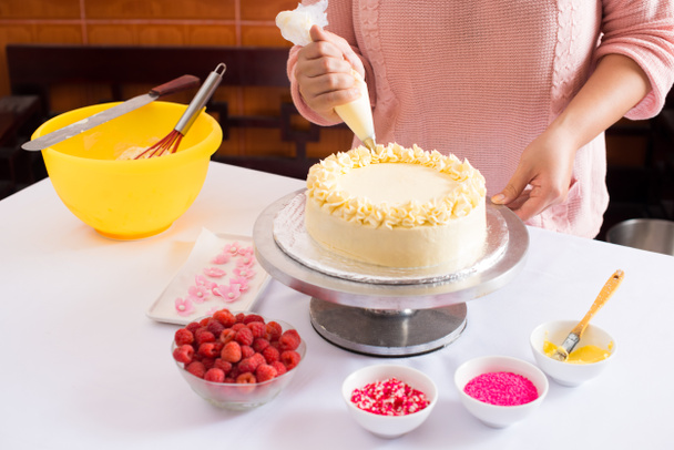 Kadın pasta süsleme - Fotoğraf, Görsel