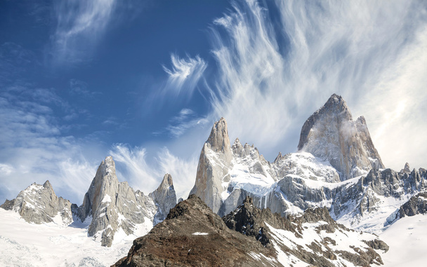 Cordillera Fitz Roy en Patagonia, Argentina
  - Foto, imagen