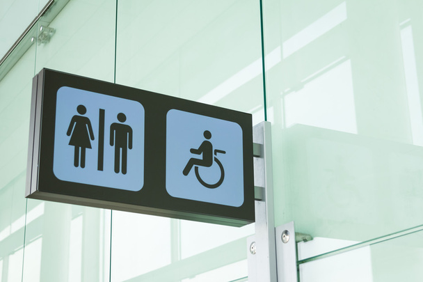 Öffentliche Toilettenschilder mit behindertengerechtem Zugang - Foto, Bild