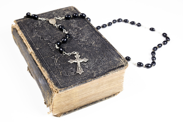 Rosario, cruz y Biblia
 - Foto, Imagen