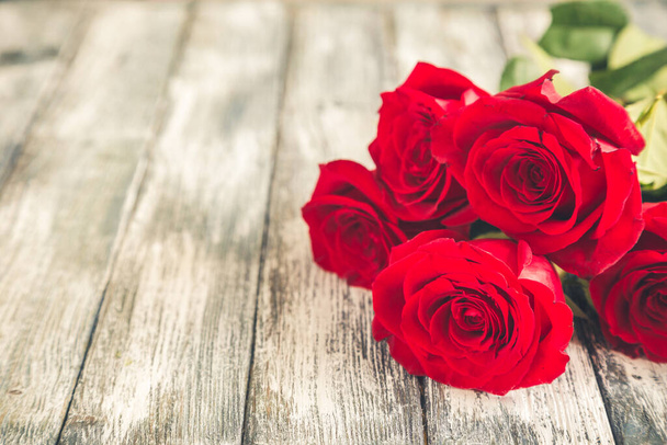 Red roses on white background. Valentines Day background, wedding day. - 写真・画像