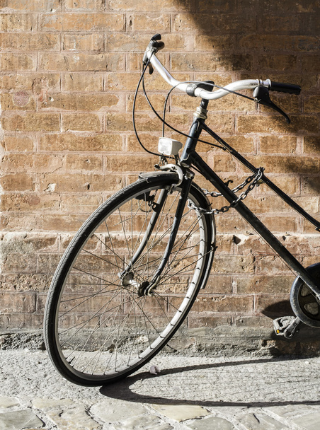 Old Italian bicycle - Fotoğraf, Görsel