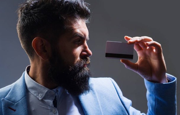 Credit card. Money and finance. Businessman in suit with credit card. Payment. Banking concept. - Fotoğraf, Görsel