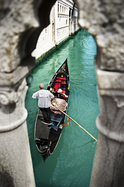 Gondole avec gondolier à Venise, Italie
 - Photo, image