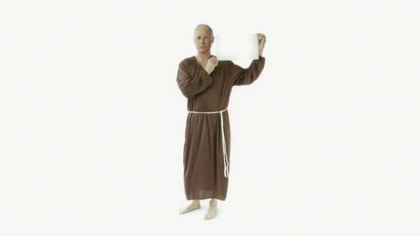 Монах уверенный в себе с чистым знаком
 - Кадры, видео