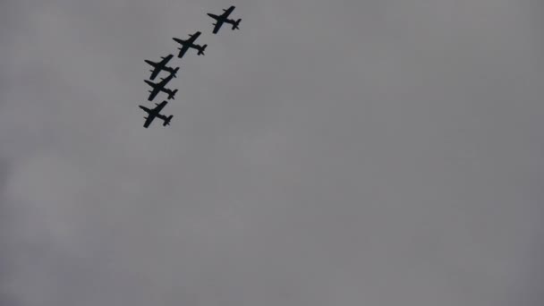 Five Aermacchi MB-339 of Frecce Tricolori in arrow formation performing a loop - Video