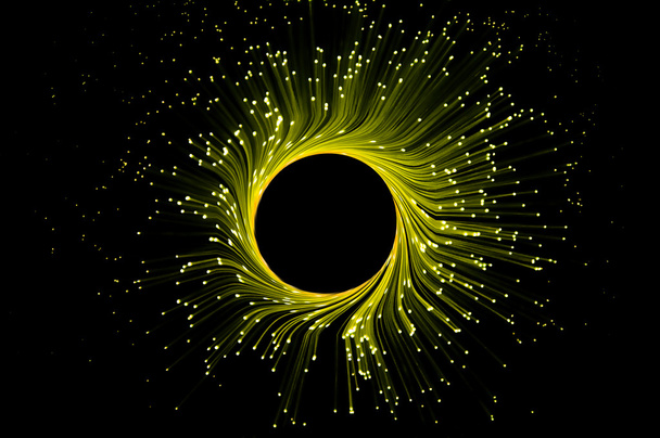 Eclipse de fibra óptica amarilla
 - Foto, imagen