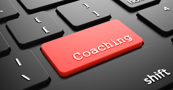 coaching op rode toetsenbord knop. - Foto, afbeelding