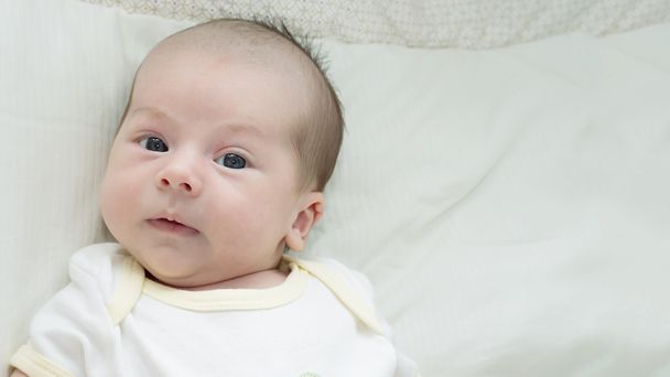 Портрет белого младенца
 - Фото, изображение