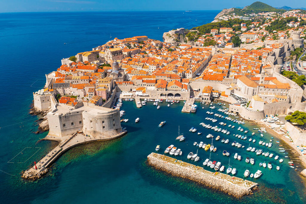 Luftaufnahme der Altstadt von Dubrovnik - Foto, Bild