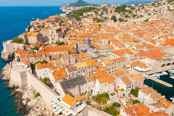 Vista aérea del casco antiguo de Dubrovnik - Foto, imagen
