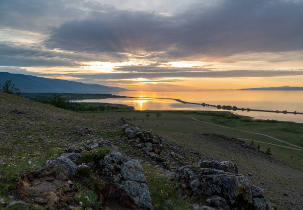 Summer sunrise on Lake Baikal - Zdjęcie, obraz