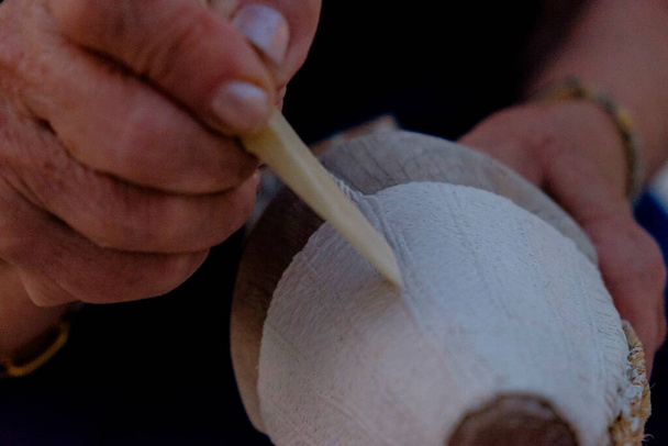 fabricacion tradicional de espardenyes ibicencas, alpargatas ibicencas, Ibiza, islas baleáricas, España
 - Foto, imagen