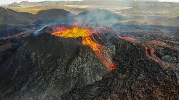 Active erupting volcano 2022 Iceland - Fotoğraf, Görsel
